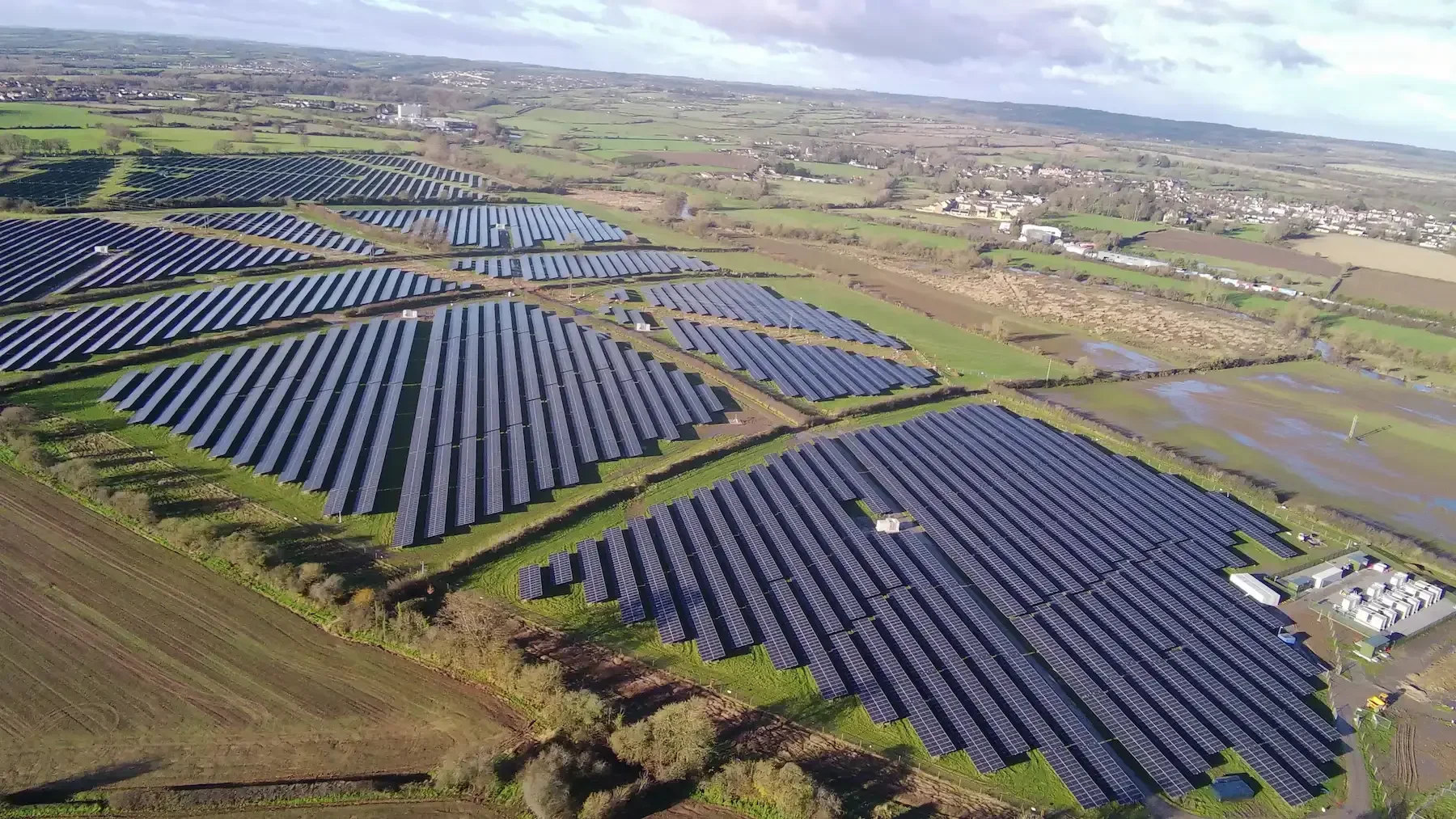 Axpo Group signs 10-year route-to-market PPA with British Solar Renewables.